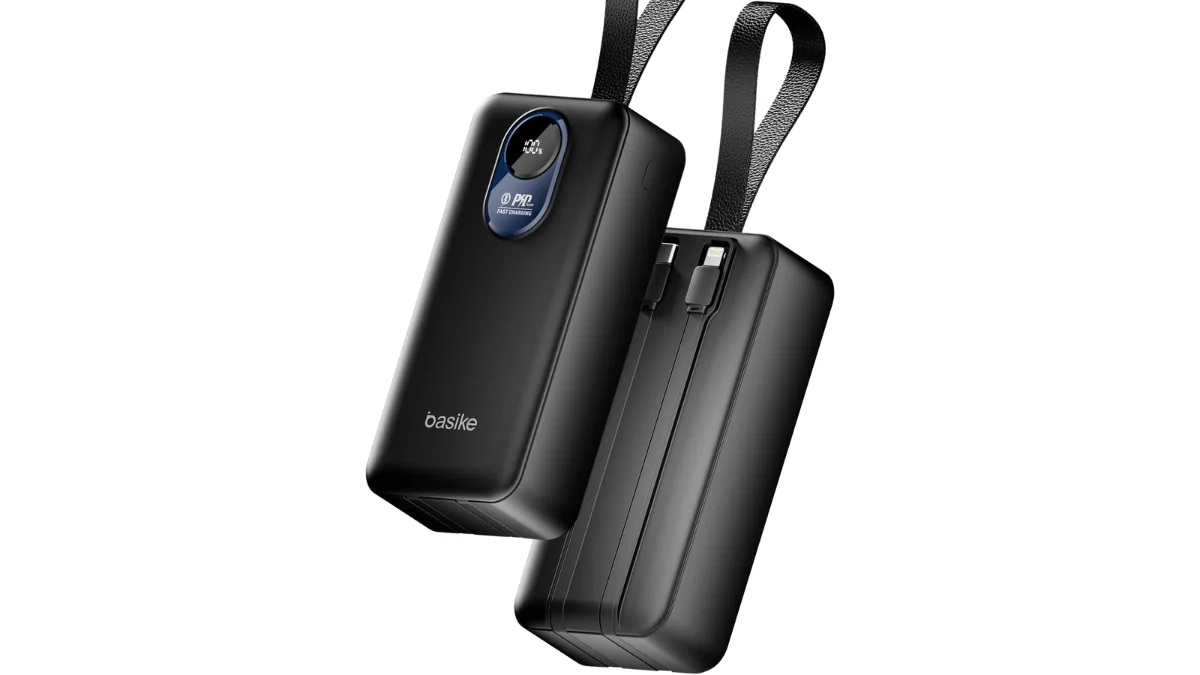 Power Bank Basike 30.000mAh preto com cabos integrados e display digital LED.